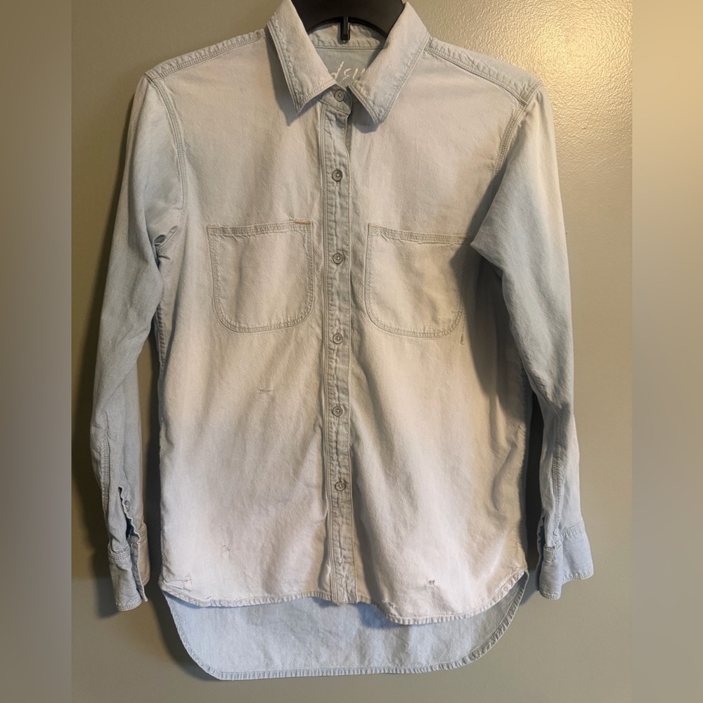 Madewell Light Wash Button up distressed Hi low Denim Shirt size XS